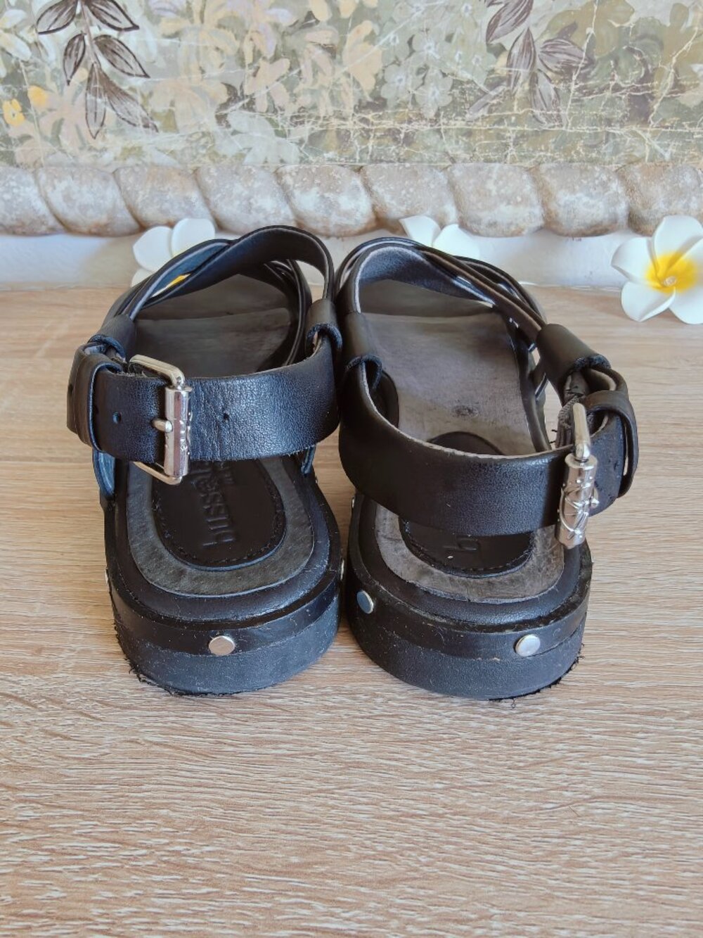 Bussola Black Leather Strappy Lug Sole Comfort Sandals EU 38 - Picture 4 of 7